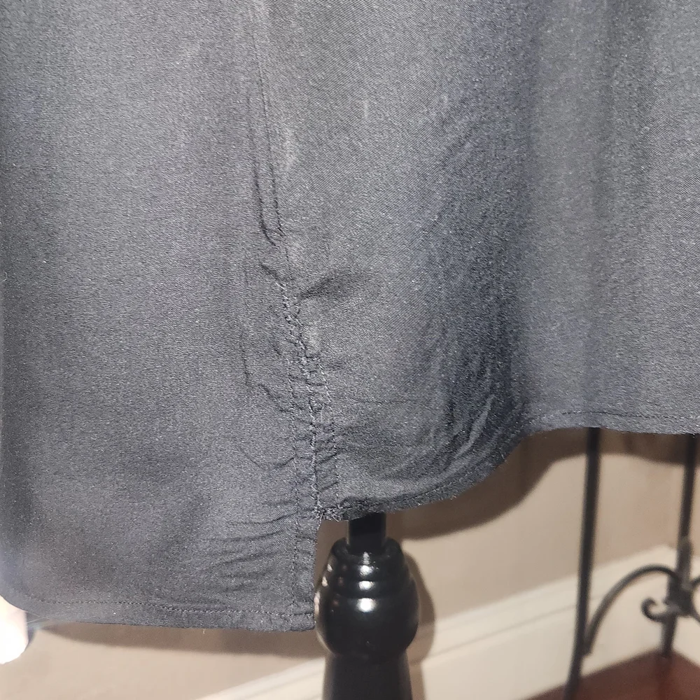 Nine West Vintage America‎ Elegant Black Blouse with Pink Embroidery - Picture 3 of 6